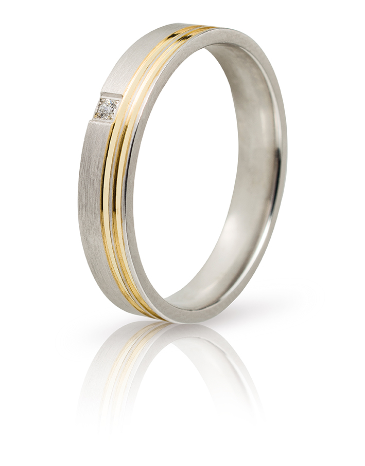 4mm white and yellow gold wedding ring with matte and polished surface decorated with white zircon.