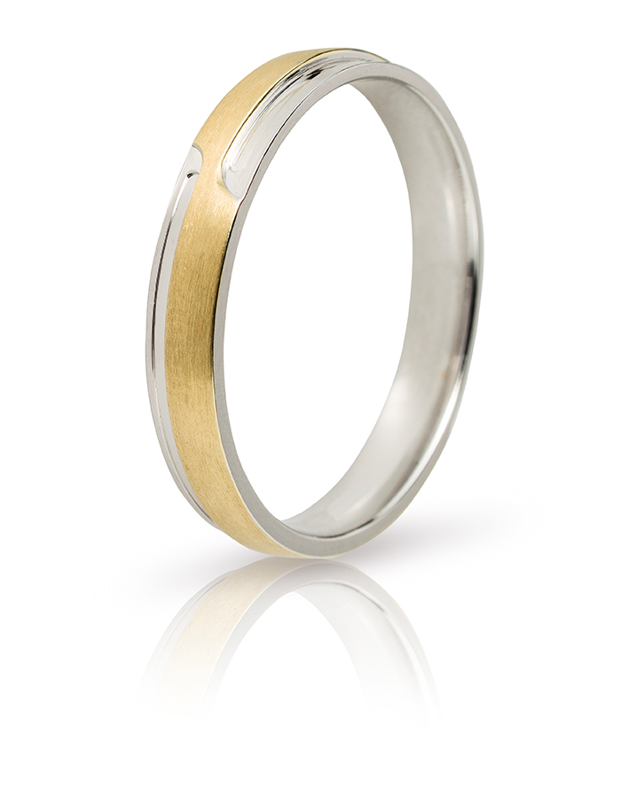 Wedding ring made of yellow and white gold 3.5mm with matte and polished surfaces.