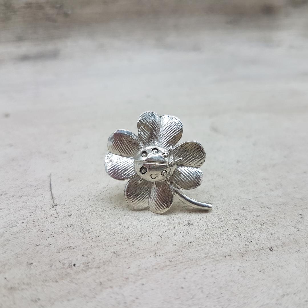 Handmade brooch made of 925 silver