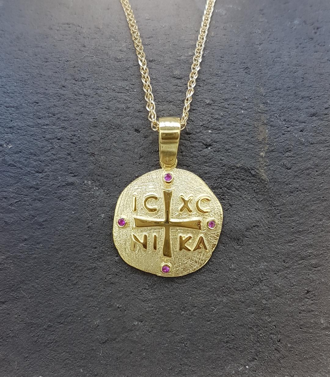 Χειροποίητο Κωνσταντινάτο διπλής όψεως από χρυσό Κ9 και ρουμπίνια