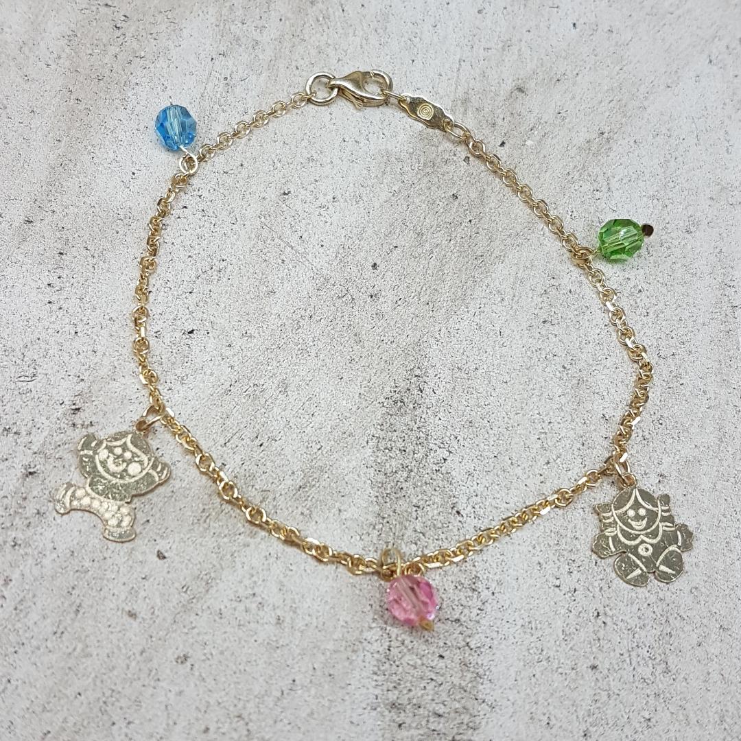 Παιδικό χρυσό ιδιαίτερο βραχιόλι Charms Κ14 με 2 στοιχειά διακοσμημένο με 3 χρωματιστούς κρυστάλλους swarovski.