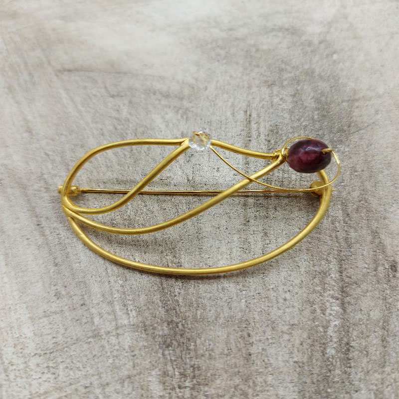 Womens silver handmade gold plated Brooch 925 ° decorated with natural red Rodalite and white Swarovski crystal.