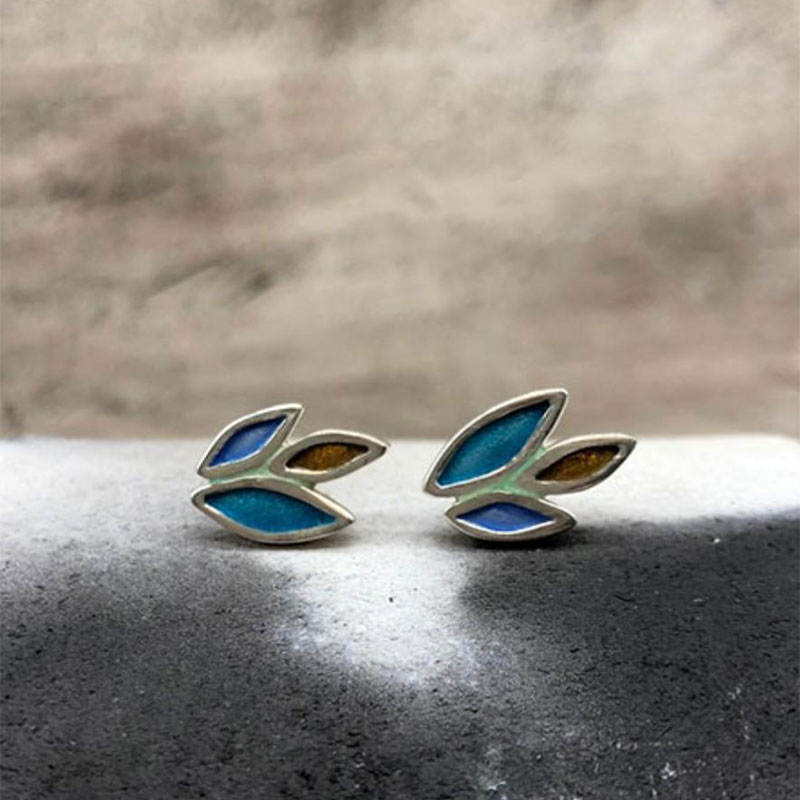 Womens handmade sterling silver earrings 925 ° in the shape of a leaf decorated with enamel from the workshop of Joseph.