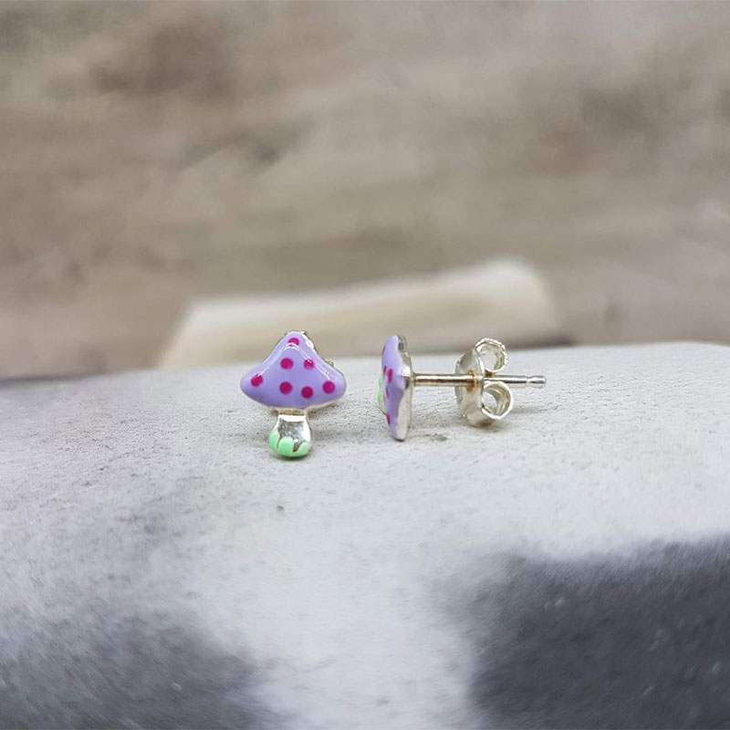 Childrens 925 ° silver earrings in the shape of a mushroom decorated with enamel.